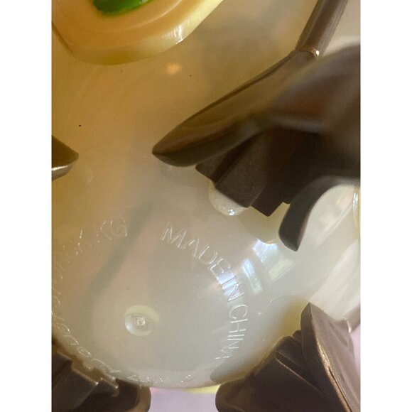 1997 August Storck kg Hard Plastic Yellow Egg on Legs Candy Dish Trinket Box - Picture 3 of 5